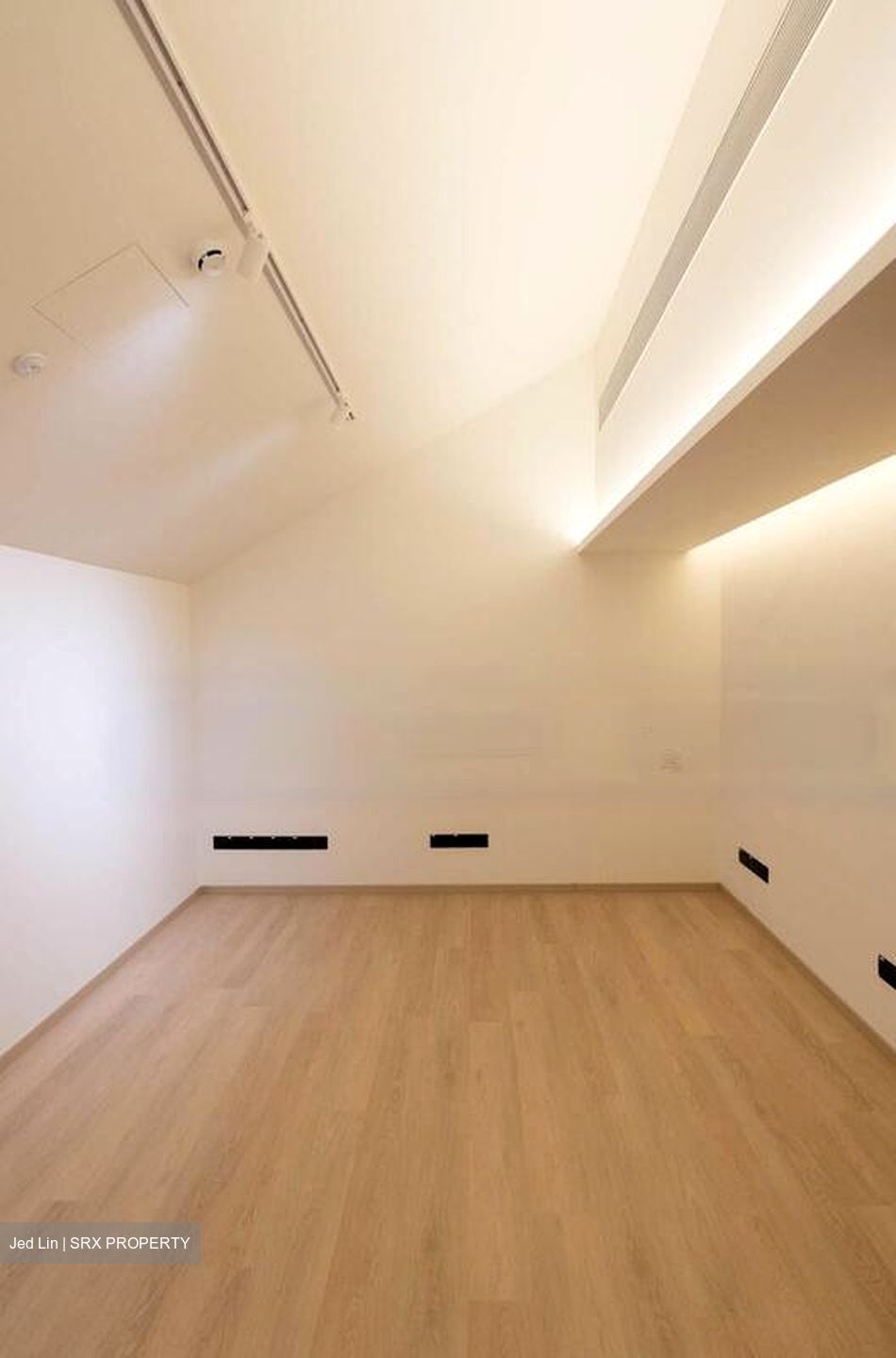 Teo Hong Road (D2), Shop House #459030931